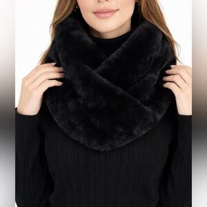 La Fiorentina Faux Fur Infinity Scarf